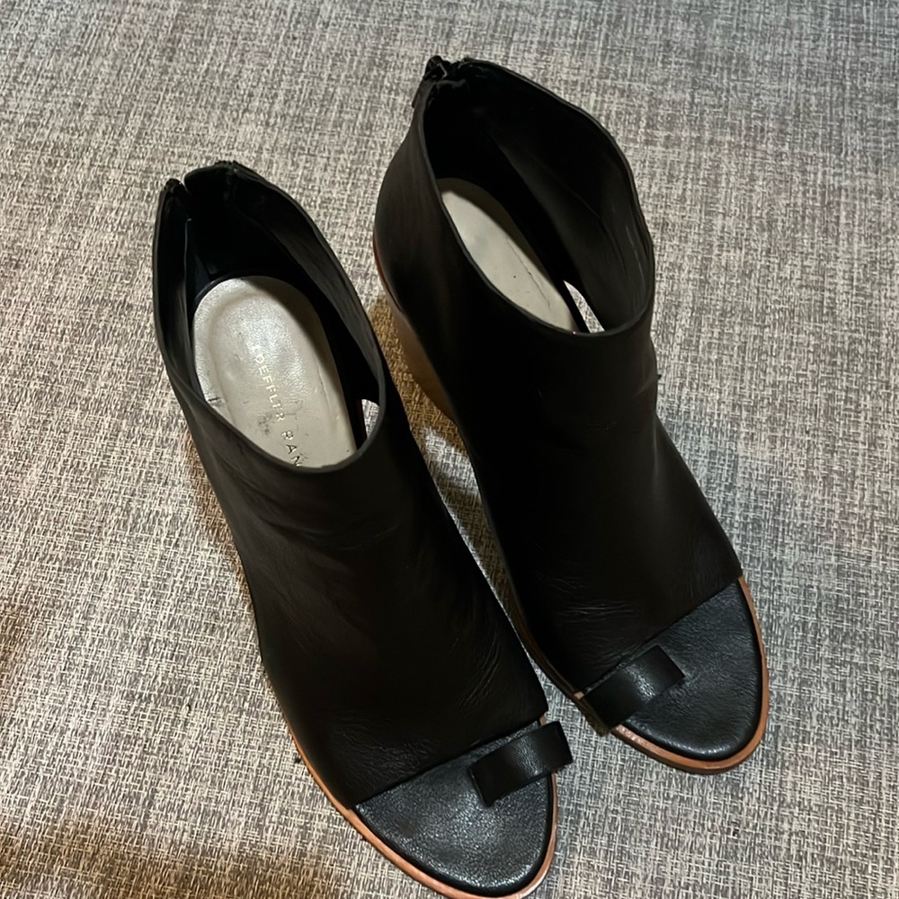 Black Booties, Open Toes, Use In A Good Shape - image 1